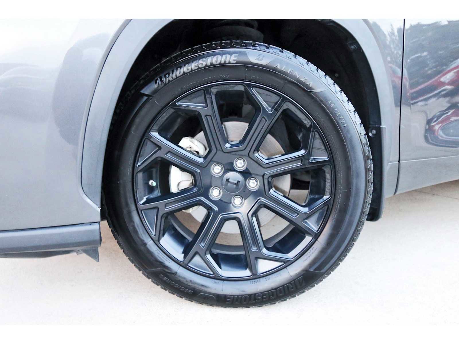 Used 2023 Toyota Highlander LE image 26