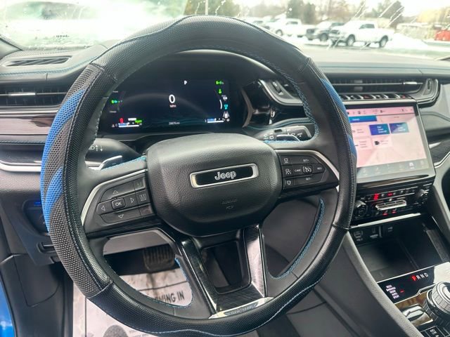 Used 2022 Jeep Grand Cherokee Trailhawk w/ Luxury Tech Group III image 28