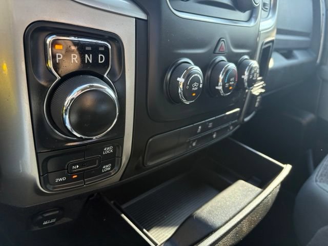 Used 2018 RAM 1500 Classic SLT w/ Luxury Group AWD/4WD image 29