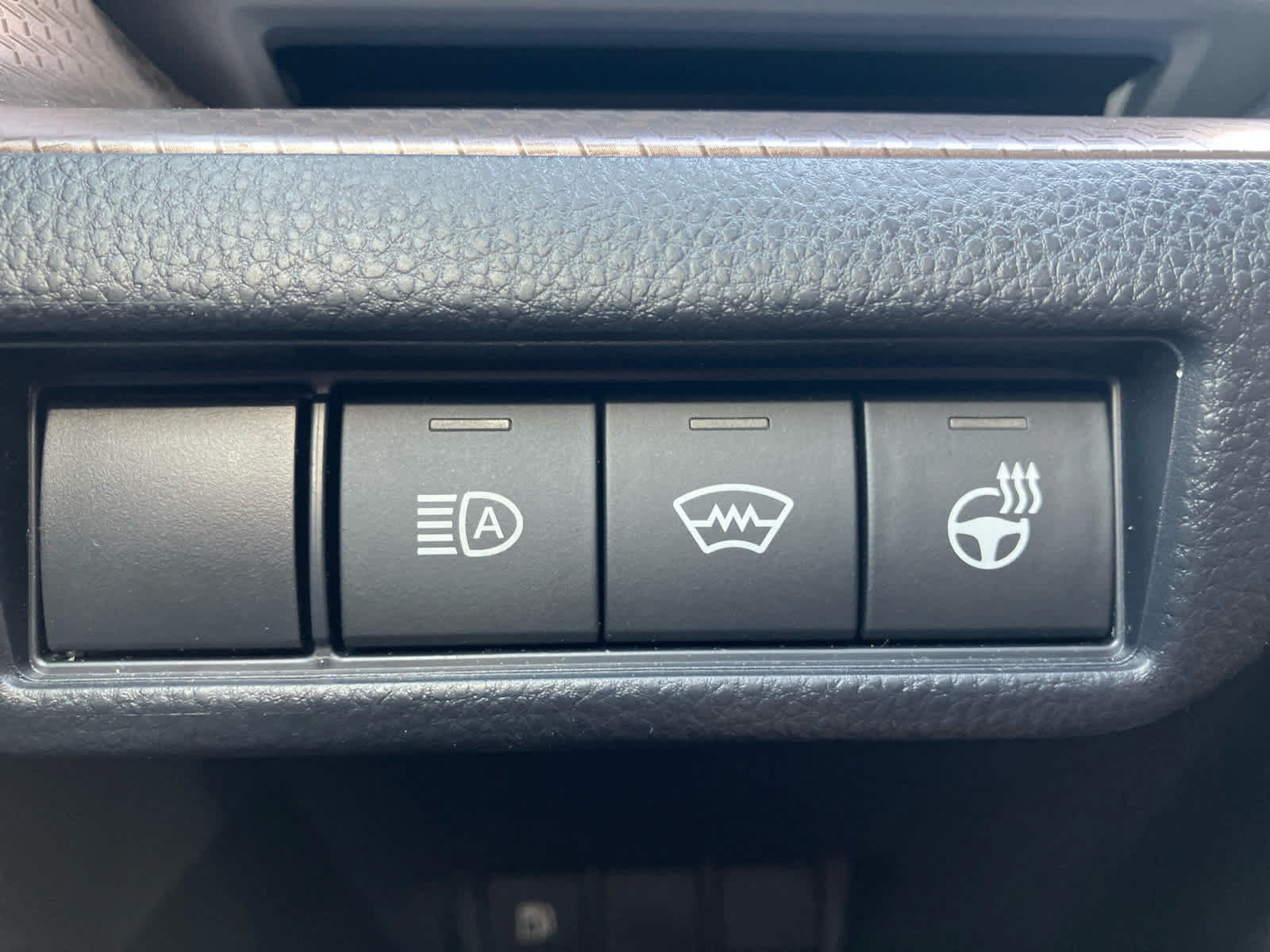 Certified 2026 Toyota Prius XLE FWD image 15