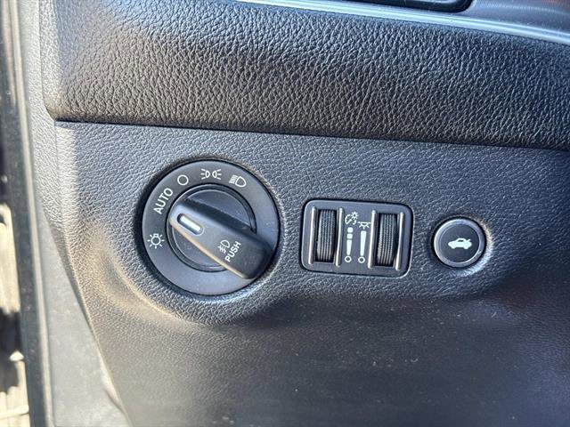 Used 2021 Dodge Challenger R/T w/ Blacktop Package image 19