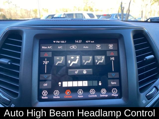 Used 2022 Jeep Cherokee Trailhawk w/ Technology Group B image 14