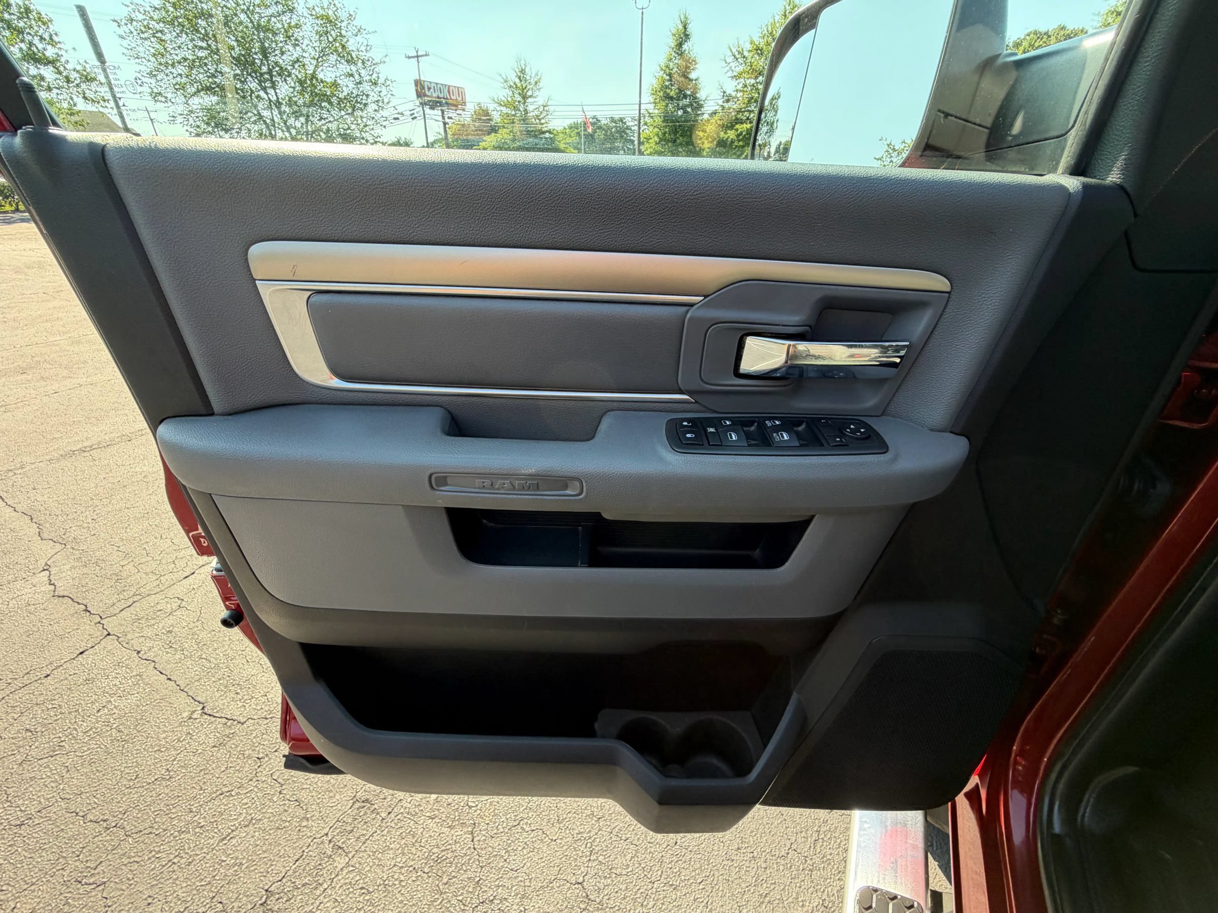 Used 2014 RAM 3500 Big Horn AWD/4WD image 16