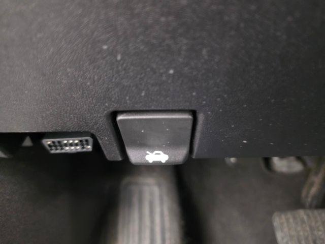 Used 2018 Chevrolet Equinox LS FWD image 15