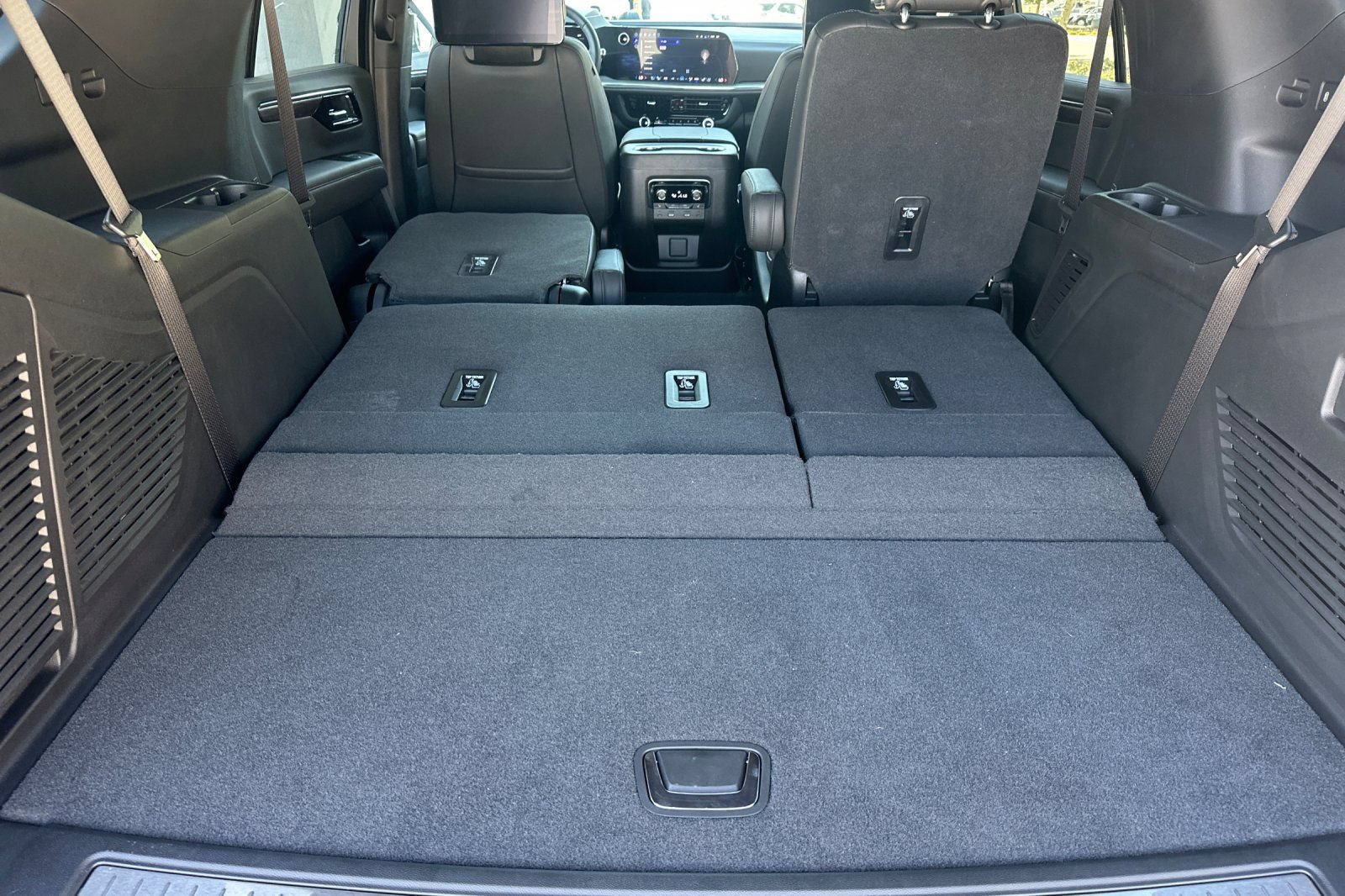 New 2026 Chevrolet Tahoe Premier AWD/4WD image 17