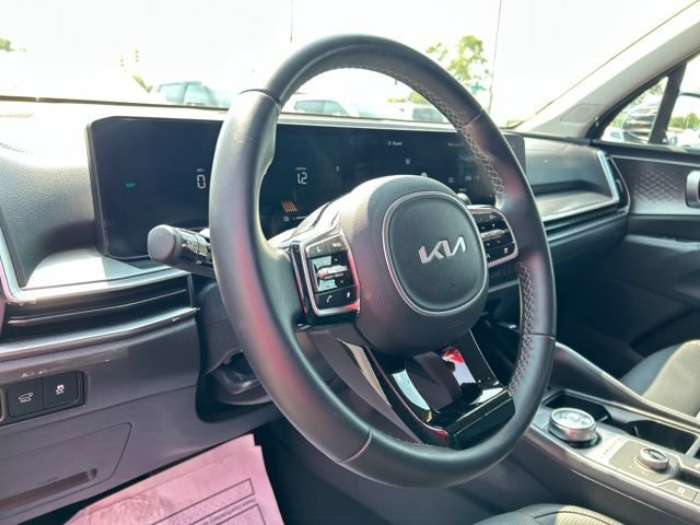 Used 2025 Kia Sorento EX w/ EX Panoramic Sunroof Package AWD/4WD image 37