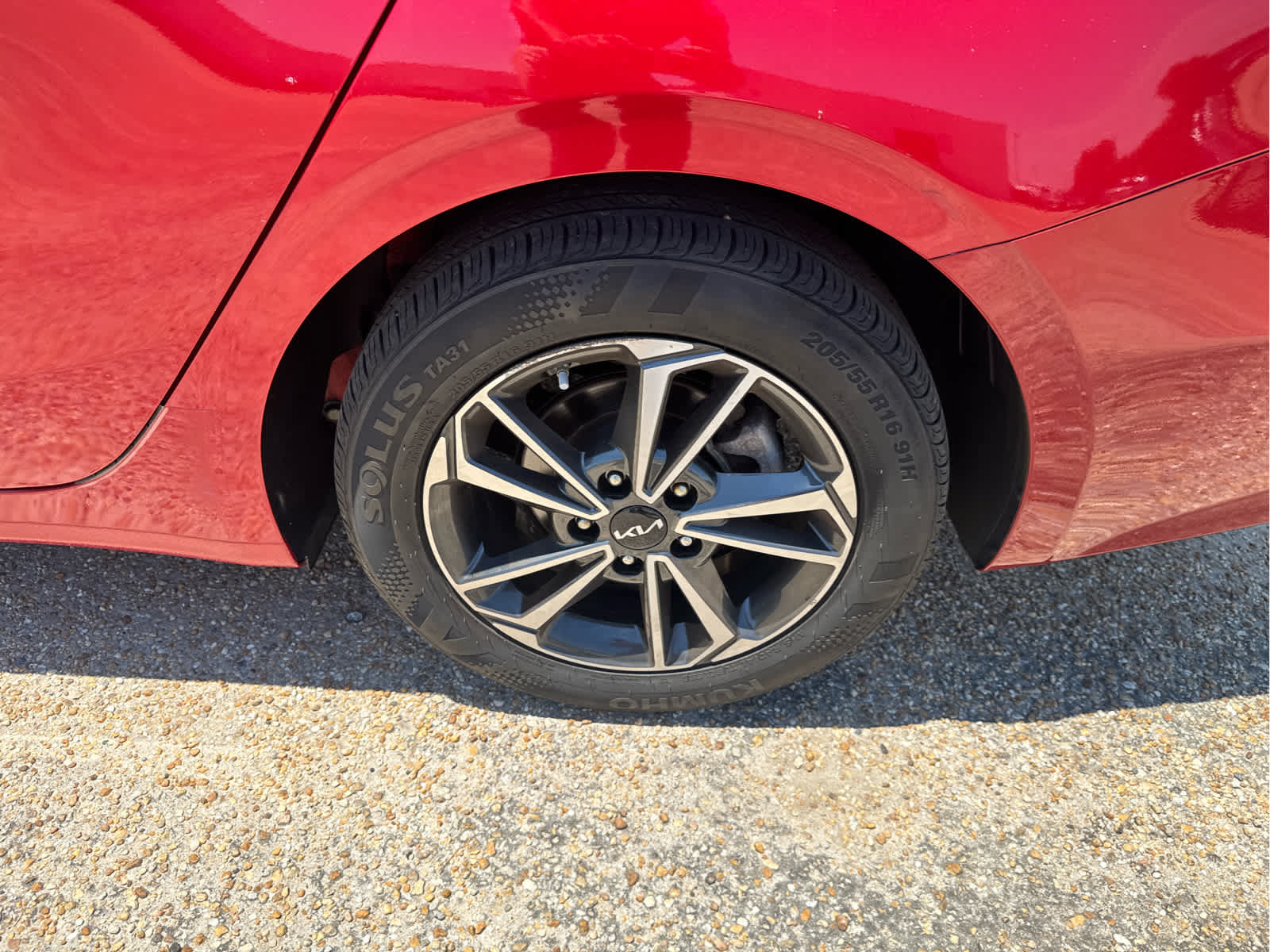 Used 2023 Kia Forte LXS FWD image 16