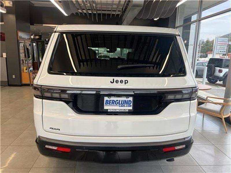 New 2026 Jeep Grand Wagoneer Limited image 14