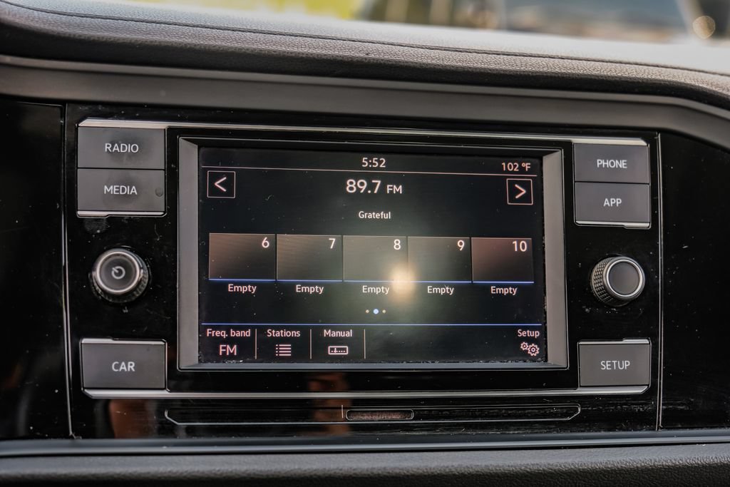 Used 2019 Volkswagen Jetta R-Line FWD image 34