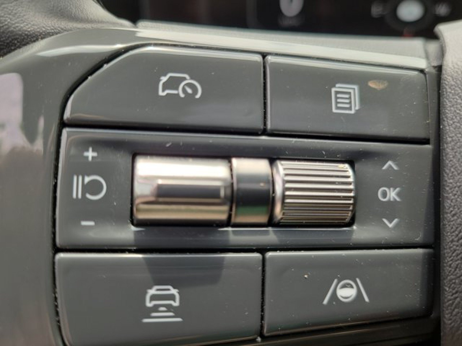 Used 2024 Kia EV9 GT-Line AWD/4WD image 30