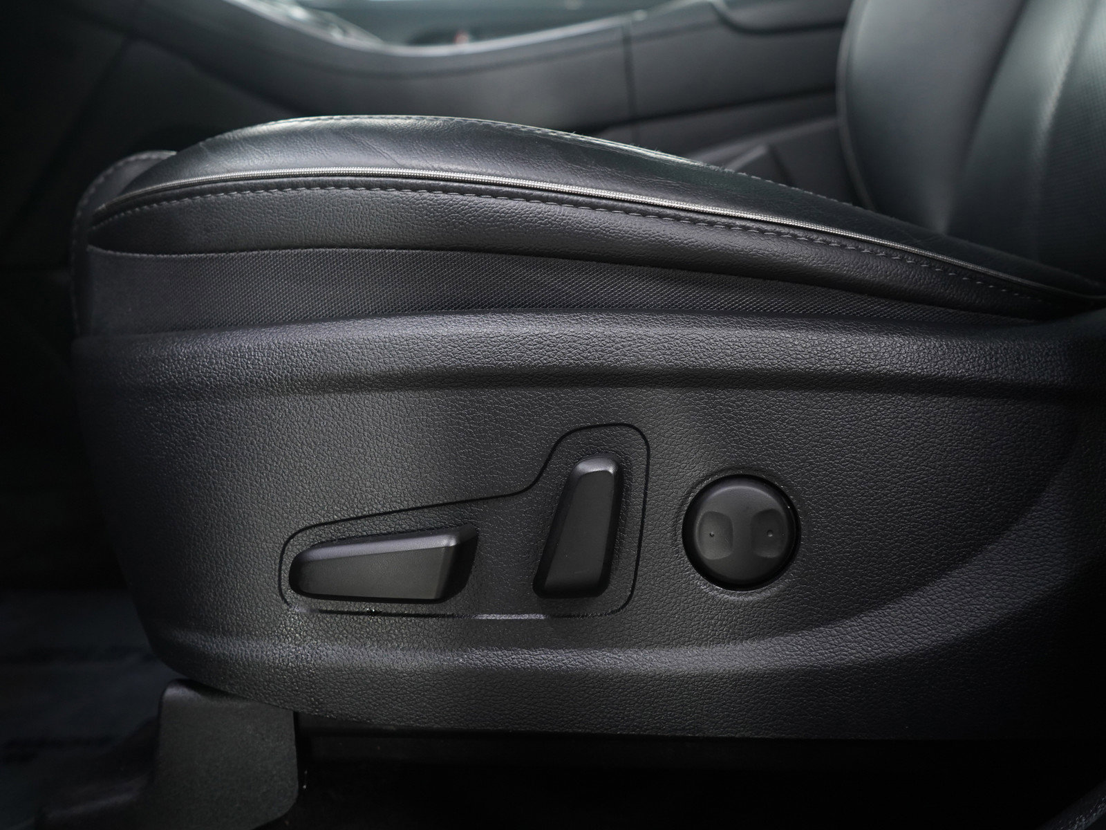 Used 2021 Hyundai Santa Fe SEL w/ Convenience + Premium Package image 22