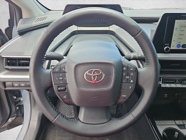 Used 2025 Toyota Prius LE FWD image 14