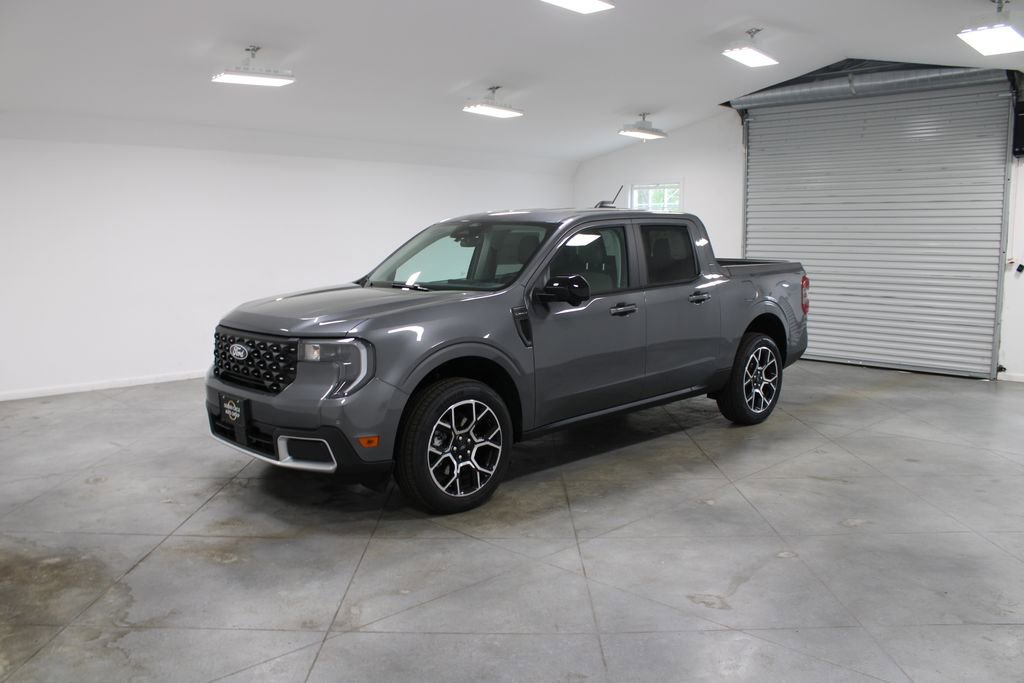 New 2026 Ford Maverick Lariat image 3