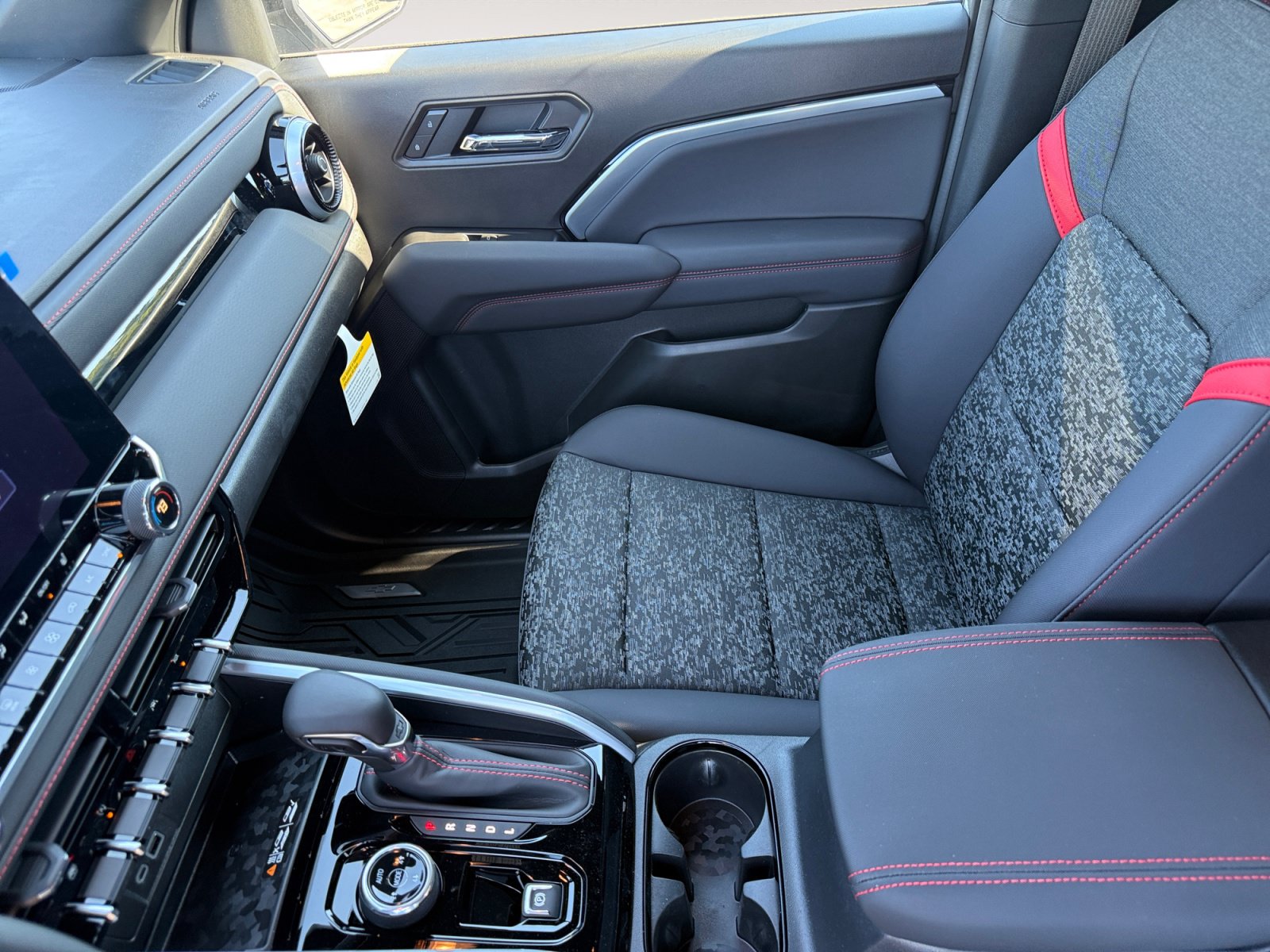 New 2026 Chevrolet Colorado Z71 AWD/4WD image 11