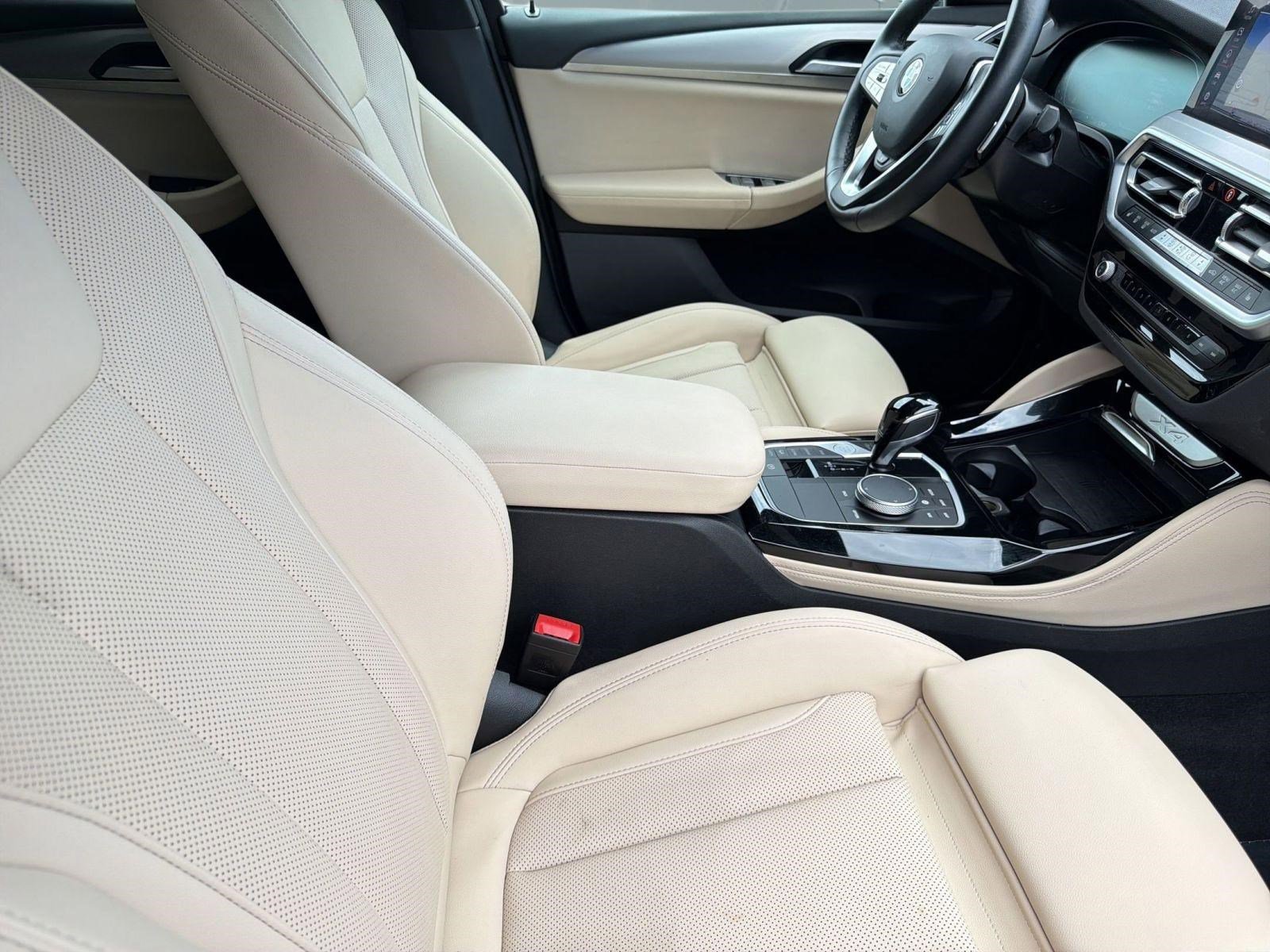 Certified 2025 BMW X4 xDrive30i AWD/4WD image 31