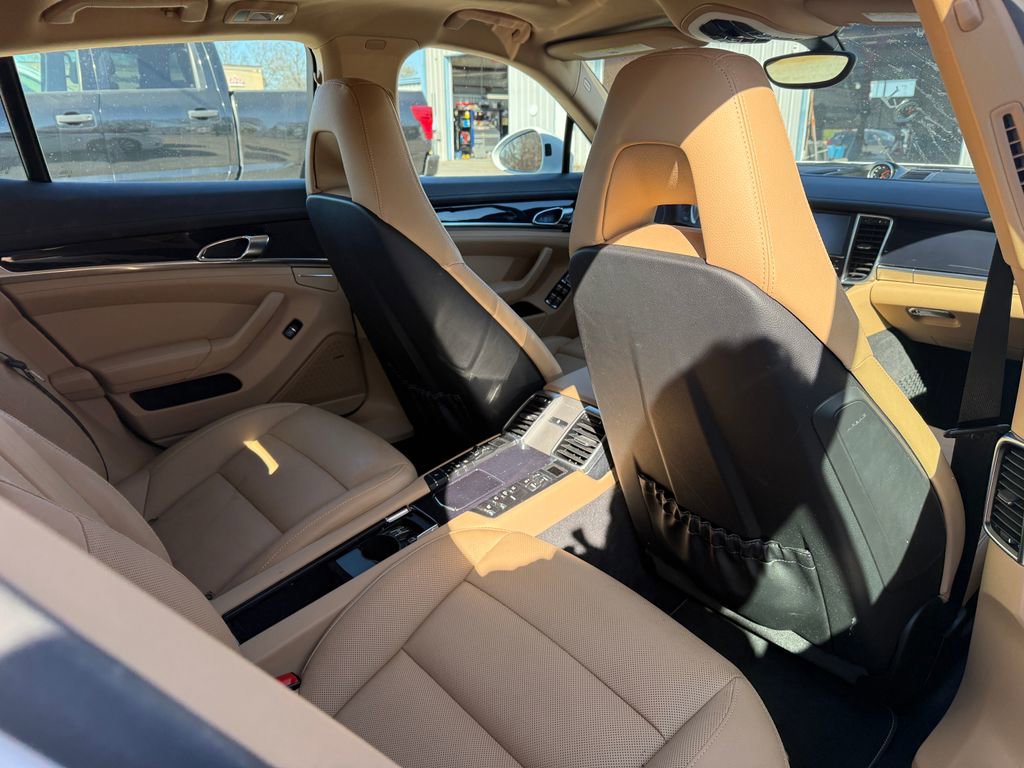 Used 2016 Porsche Panamera 4 AWD/4WD image 19