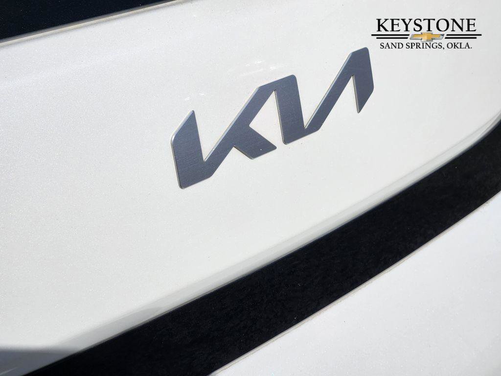 Used 2023 Kia Soul EX image 11