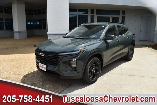 New 2026 Chevrolet Trax LT w/ Midnight Edition FWD image 5