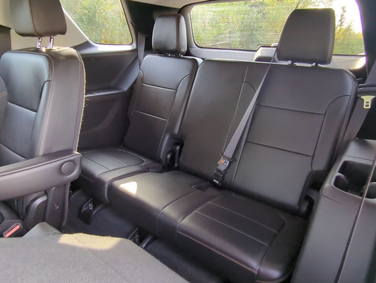 Used 2020 Chevrolet Traverse LT w/ LPO, Cargo Package image 23
