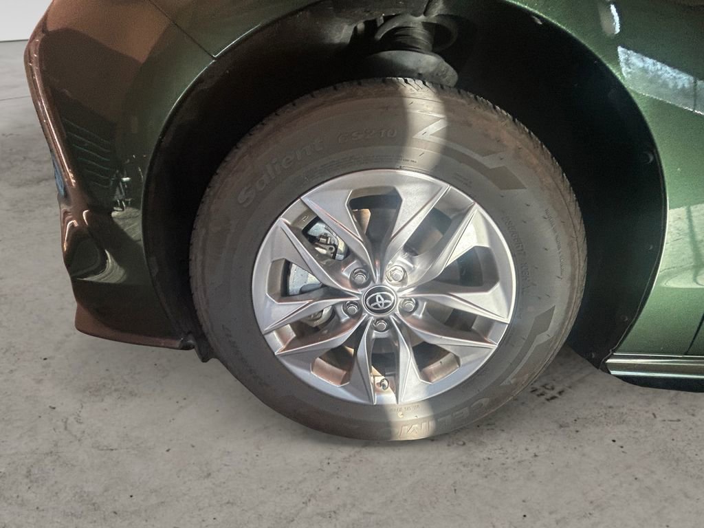 Certified 2024 Toyota Sienna XLE image 14