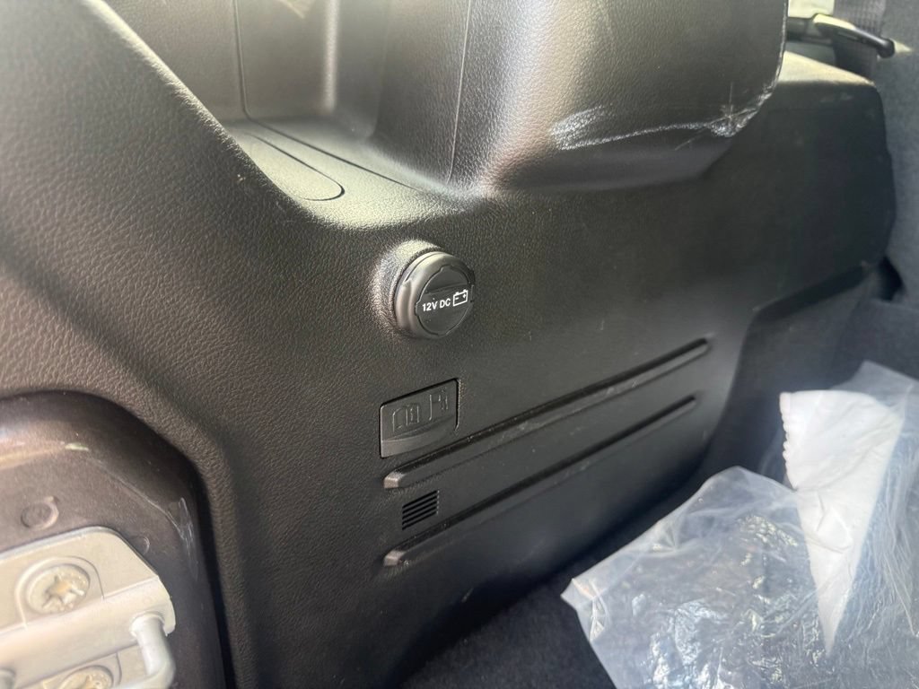 Used 2025 Jeep Wrangler Unlimited Sahara AWD/4WD image 52