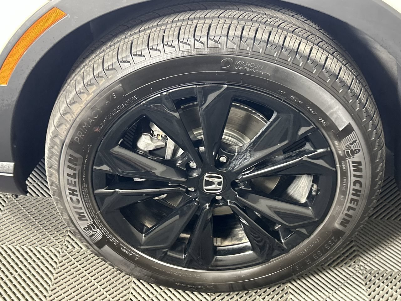 Used 2026 Honda CR-V Sport Touring image 9
