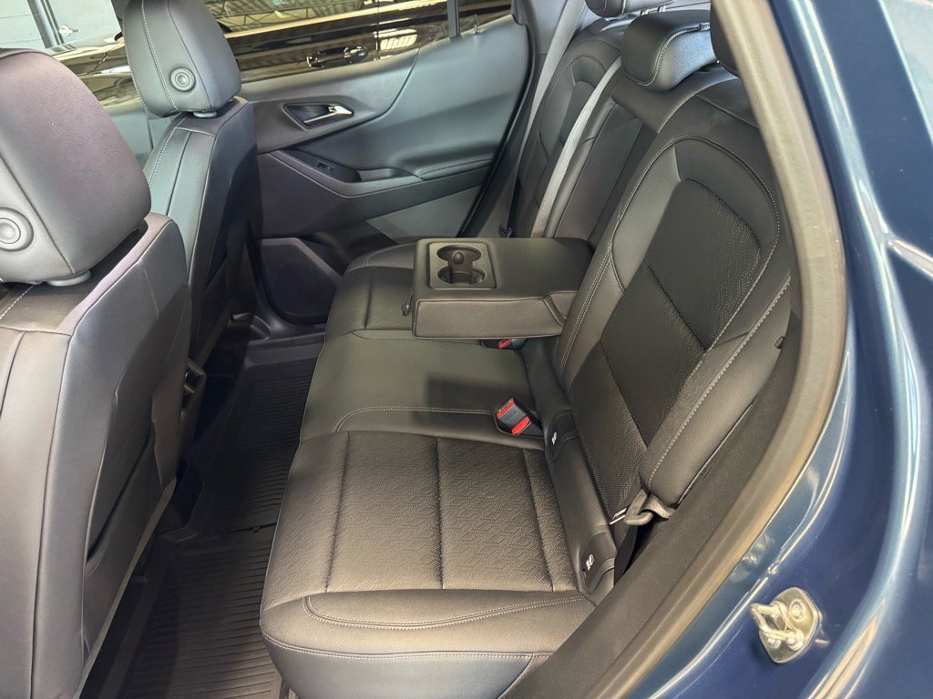 Used 2025 Chevrolet Equinox LT w/ Convenience Package II image 13