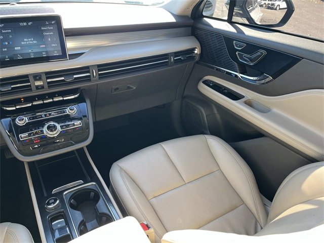 Used 2022 Lincoln Corsair FWD w/ Equipment Group 101A image 15