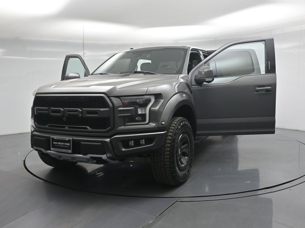 Used 2018 Ford F150 Raptor w/ Equipment Group 802A Luxury image 33