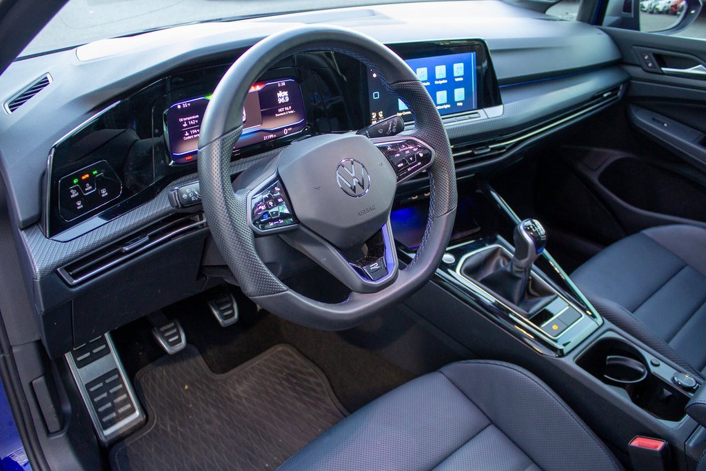 Used 2024 Volkswagen Golf R image 11