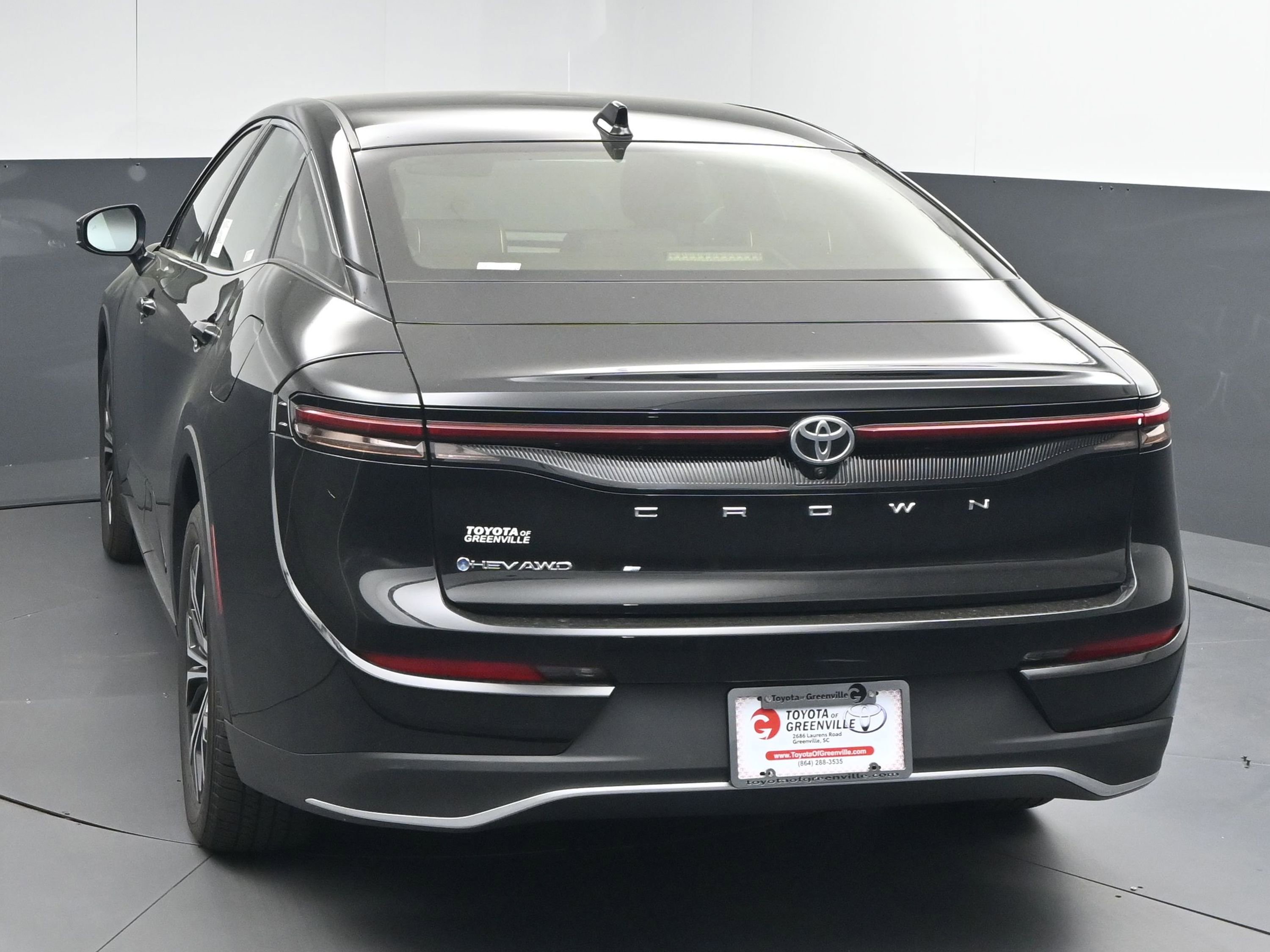 Certified 2025 Toyota Crown XLE image 7