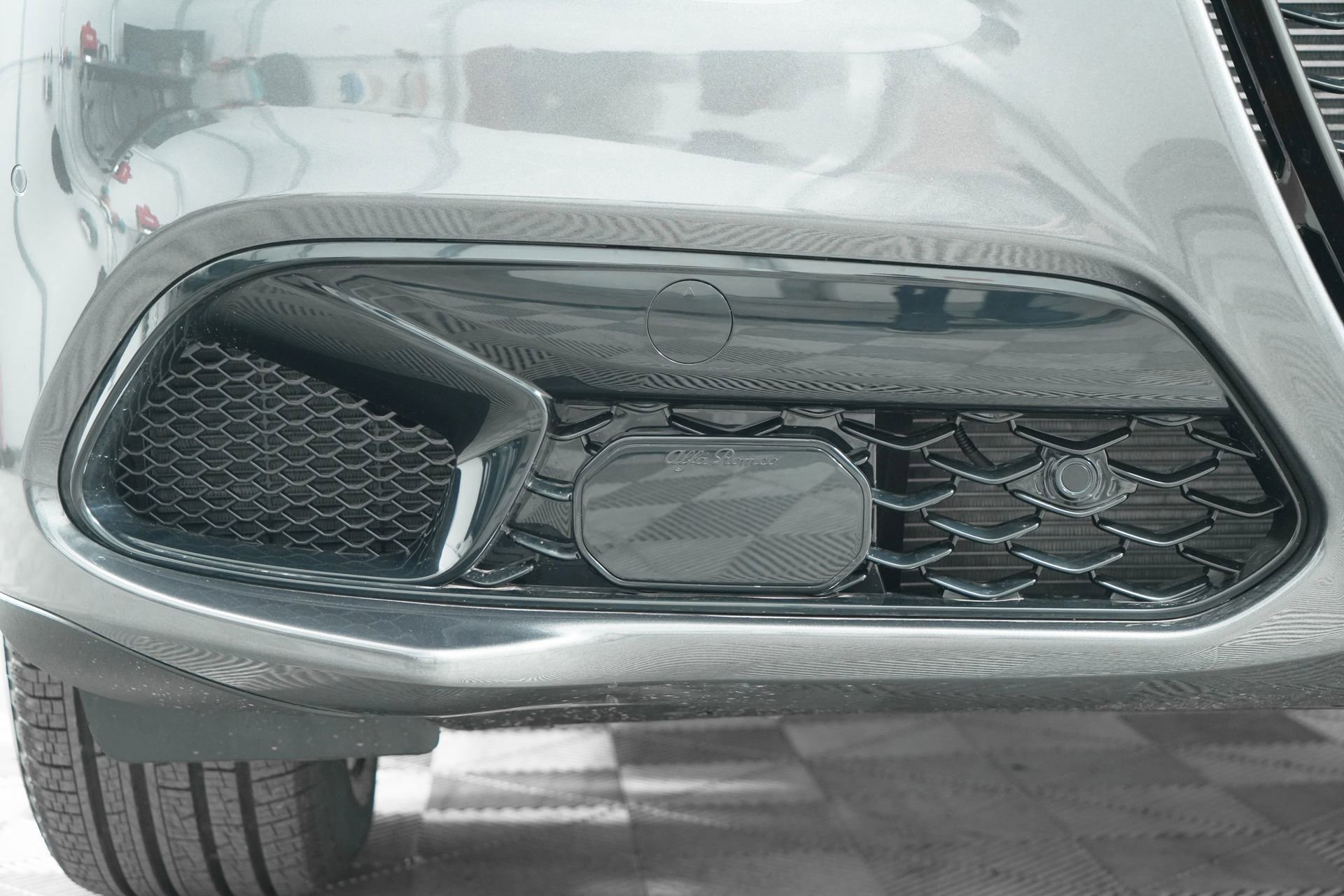 New 2025 Alfa Romeo Stelvio Sprint AWD/4WD image 10