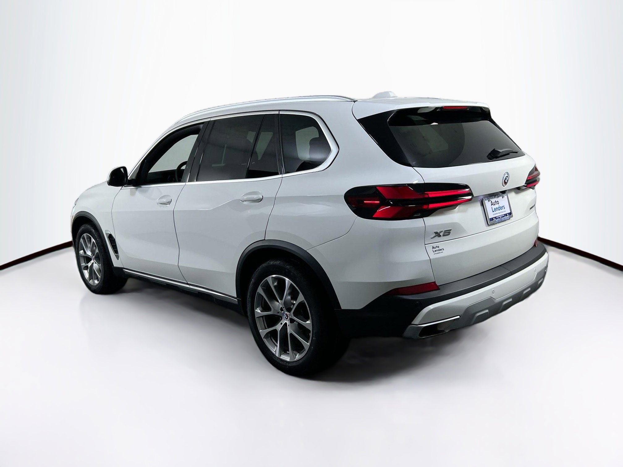 Used 2024 BMW X5 xDrive40i w/ Premium Package image 7