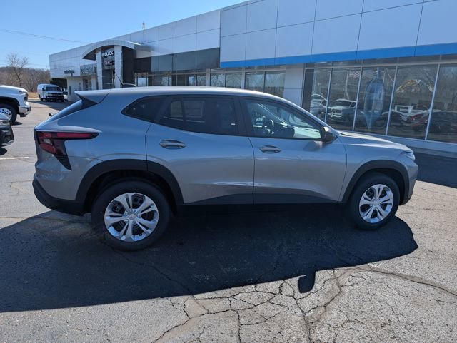 New 2026 Chevrolet Trax LS image 8