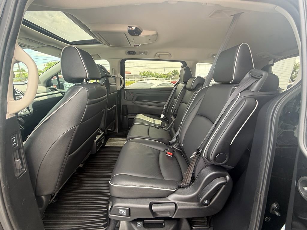 Used 2026 Honda Odyssey Touring image 18