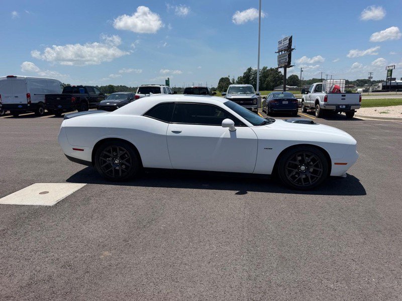 Used 2016 Dodge Challenger R/T Plus RWD image 4