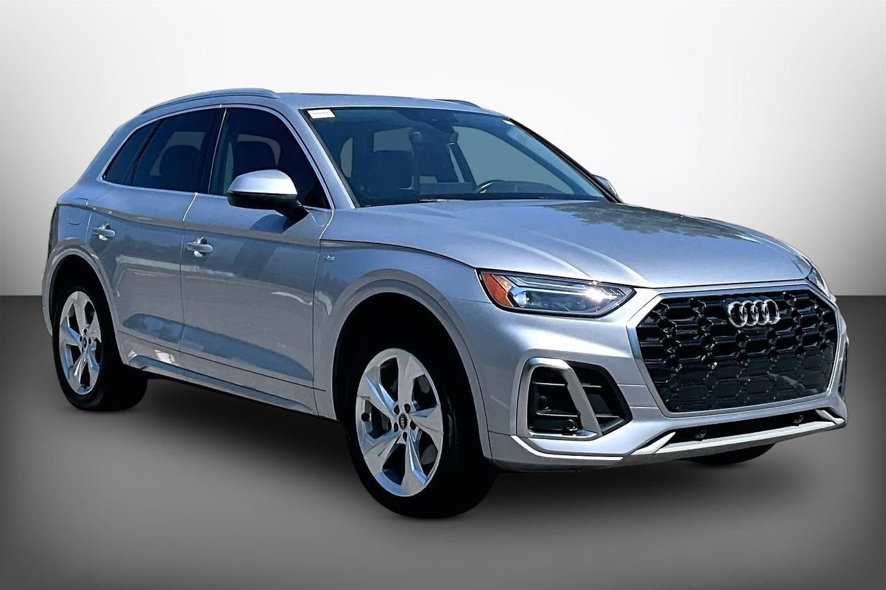 Used 2022 Audi Q5 2.0T Premium Plus w/ Premium Plus Package AWD/4WD image 1