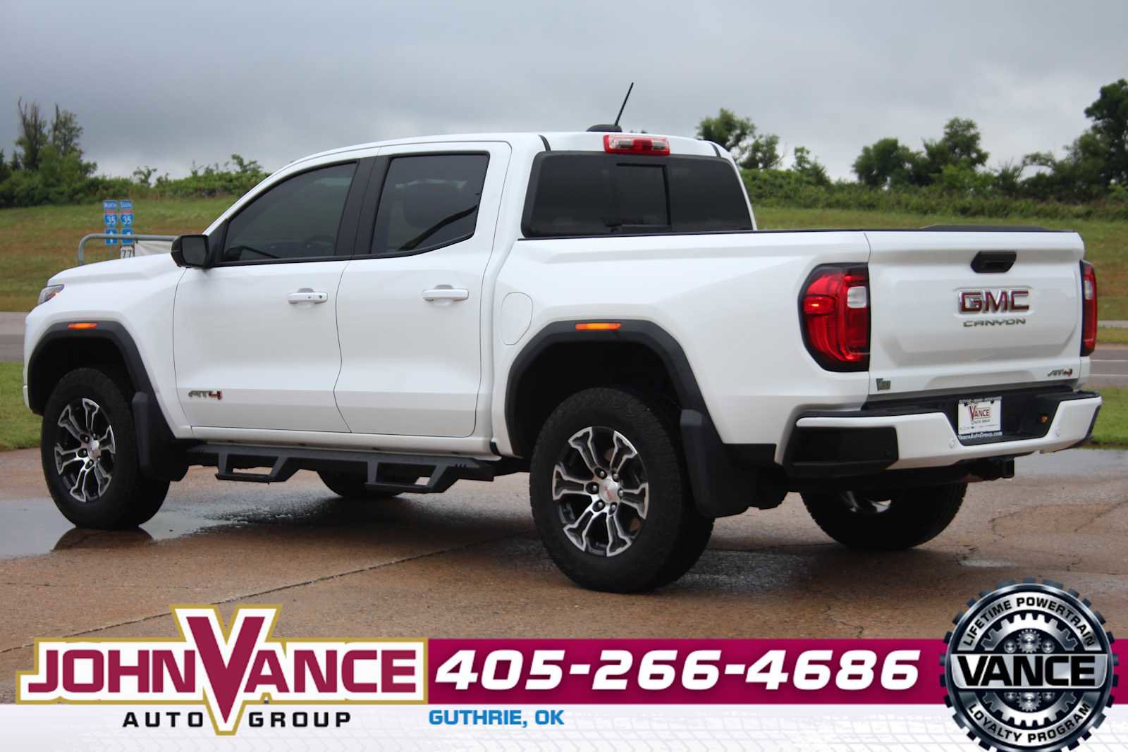 Used 2025 GMC Canyon AT4 w/ Technology Plus Package AWD/4WD image 7