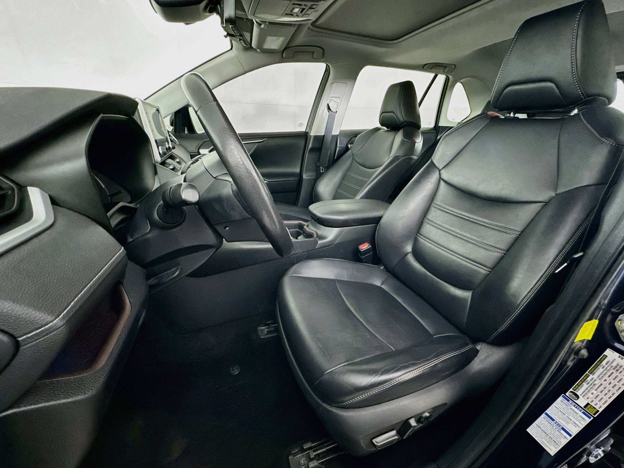 Used 2019 Toyota RAV4 Limited AWD/4WD image 13