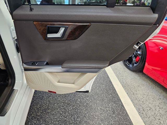 Used 2013 Mercedes-Benz GLK 350 2WD w/ Premium 1 Pkg image 31