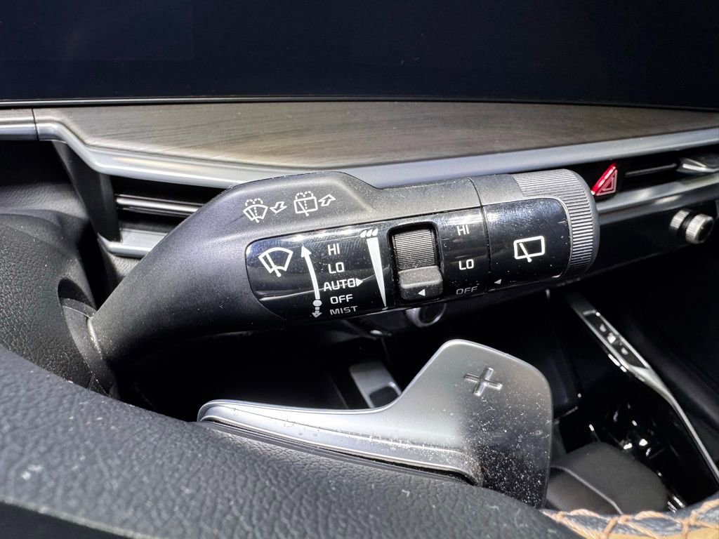 Used 2024 Kia Sorento SX Prestige w/ Olive Brown Leather Package AWD/4WD image 26