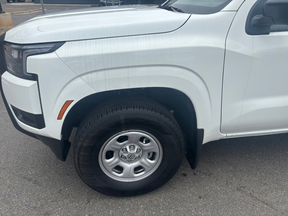 Used 2026 Nissan Frontier S w/ S Utility Package image 27
