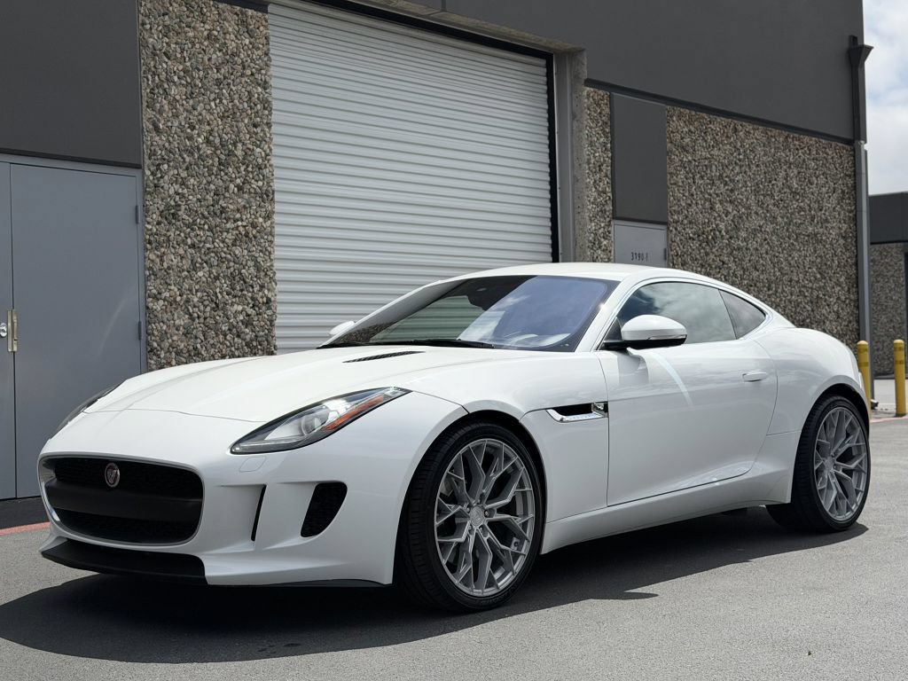 Used 2017 Jaguar F-TYPE Coupe RWD image 9