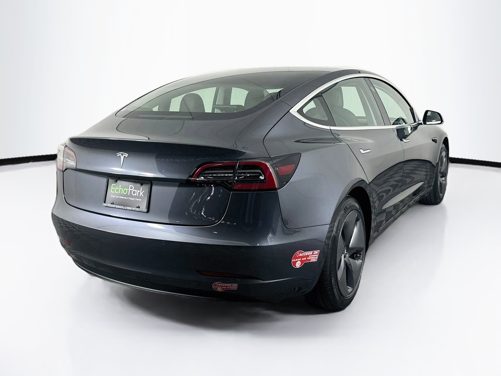 Used 2018 Tesla Model 3 Long Range RWD image 9