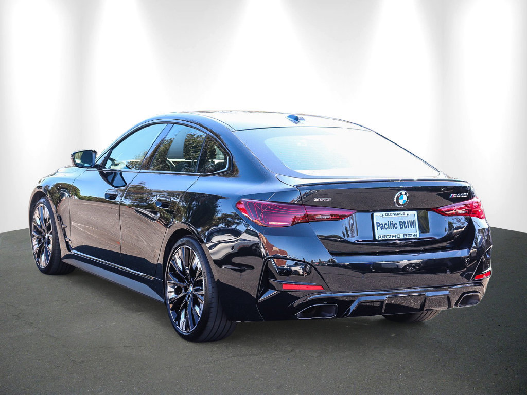Used 2026 BMW 440i xDrive w/ Premium Package AWD/4WD image 4