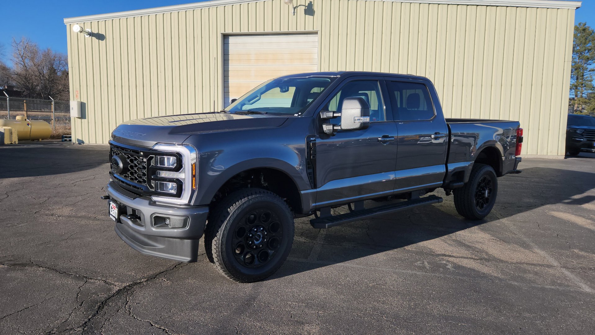 New 2026 Ford F350 XLT w/ XLT Premium Package AWD/4WD image 3