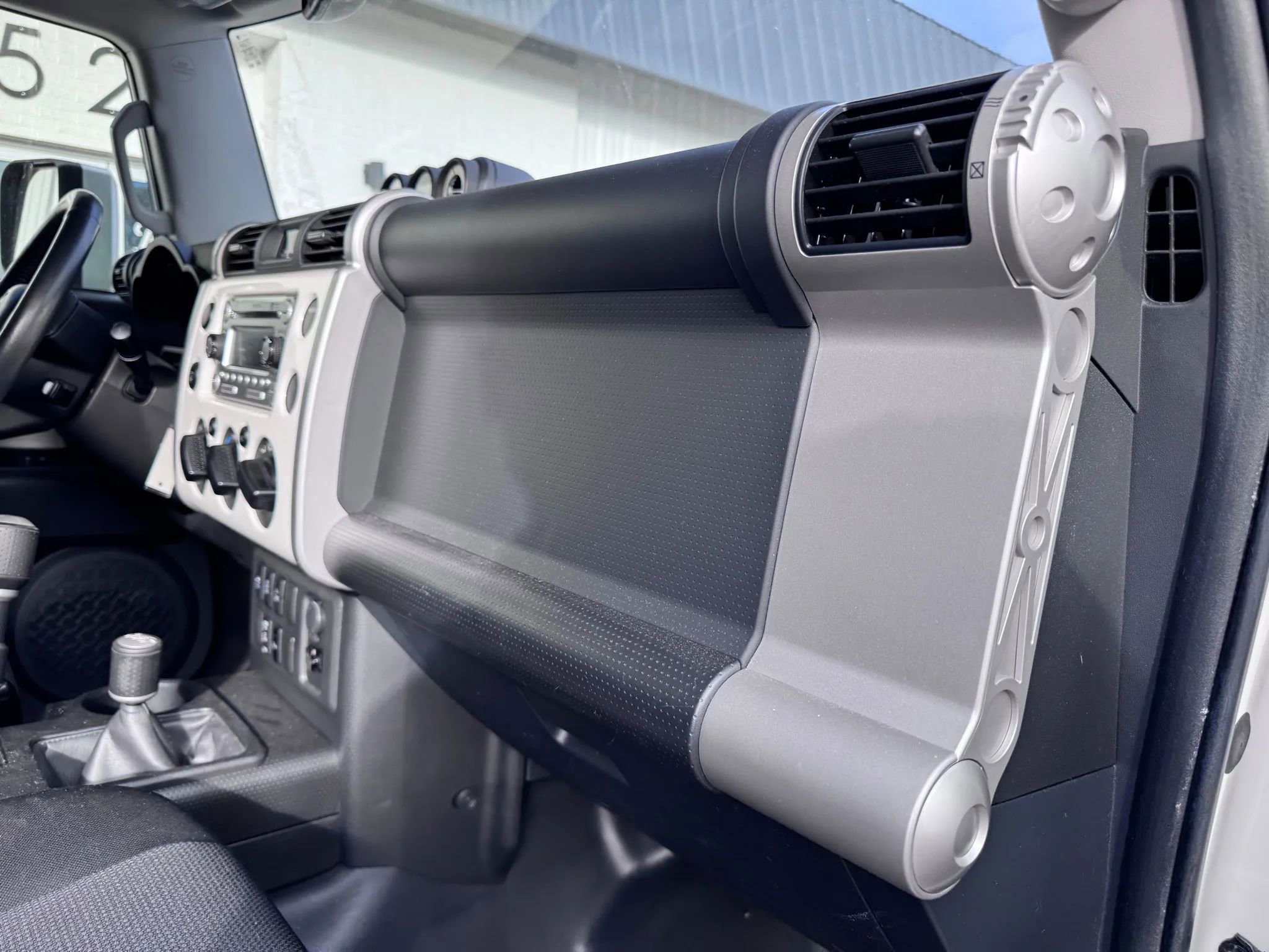 Used 2014 Toyota FJ Cruiser 4WD w/ Upgrade Package image 10