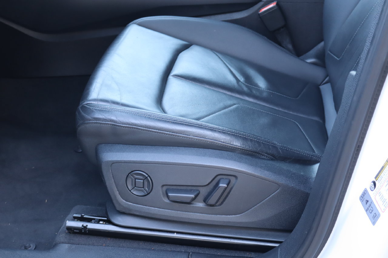 Used 2024 Audi Q3 2.0T Premium AWD/4WD image 14