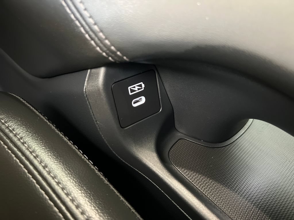 Used 2024 Honda HR-V EX-L image 35
