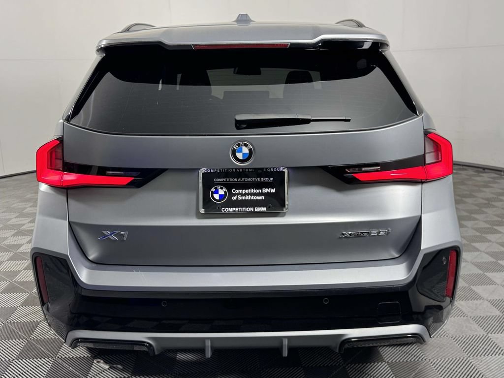 Used 2023 BMW X1 xDrive28i w/ M Sport Package AWD/4WD image 9
